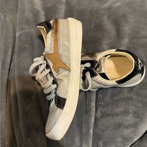 Silver glitter w6yz girl shoes